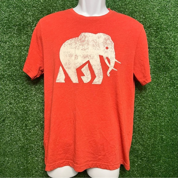 Banana Republic Red Graphic Tee - Picture 1 of 4